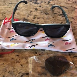Ro sham boo black baby sunglasses